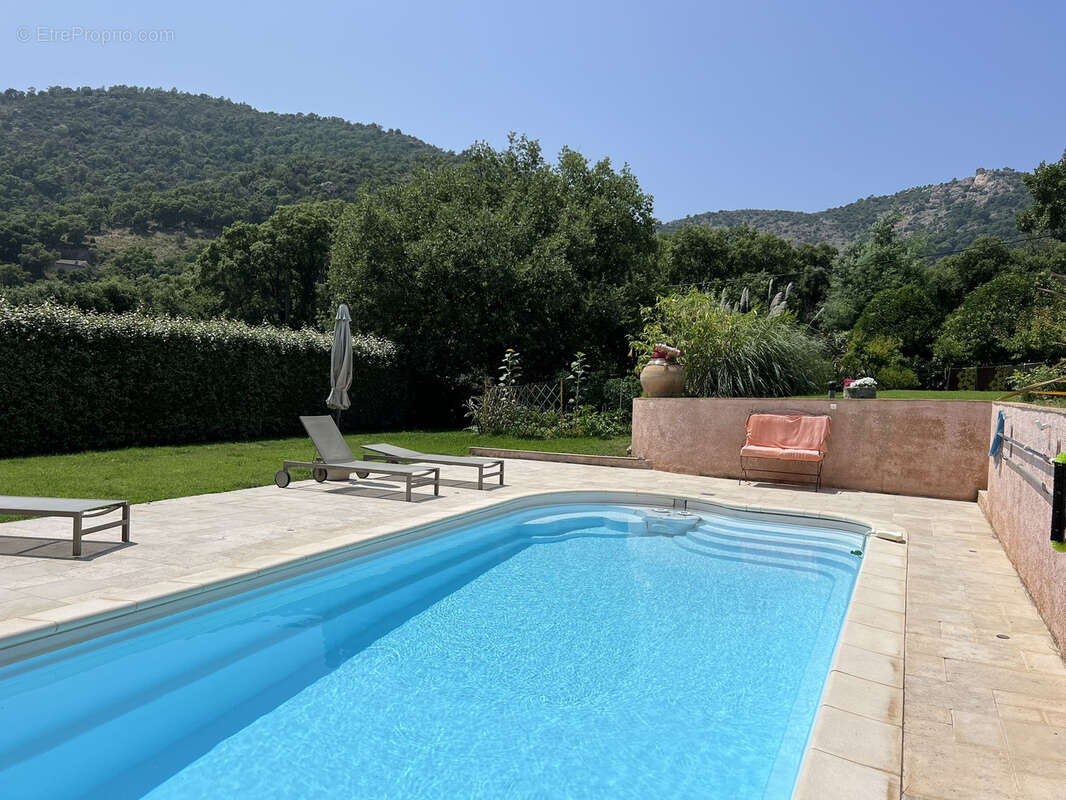 Maison à PLAN-DE-LA-TOUR