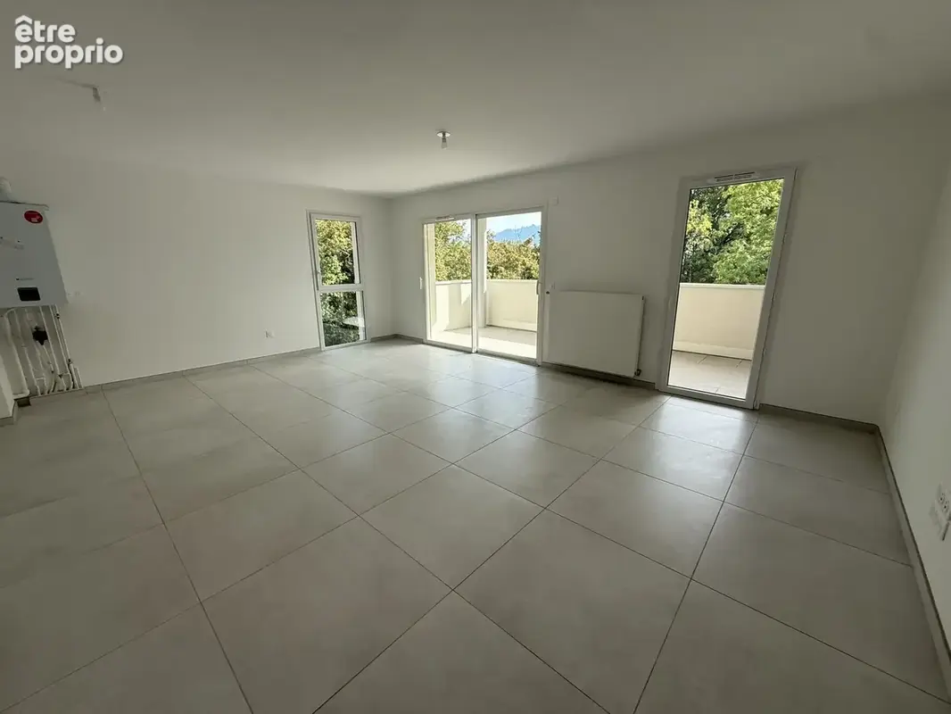 Appartement 4 pièces 83 m² à vendre à Claix (38640) - photo 3