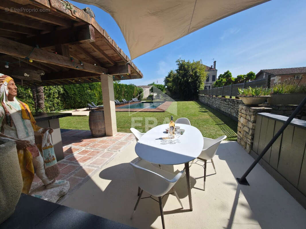 Maison à MOULIS-EN-MEDOC