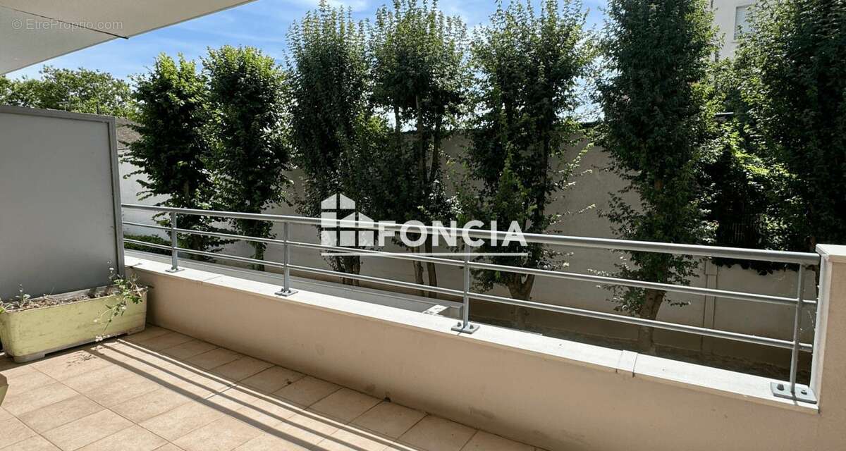 Appartement à SAVIGNY-SUR-ORGE