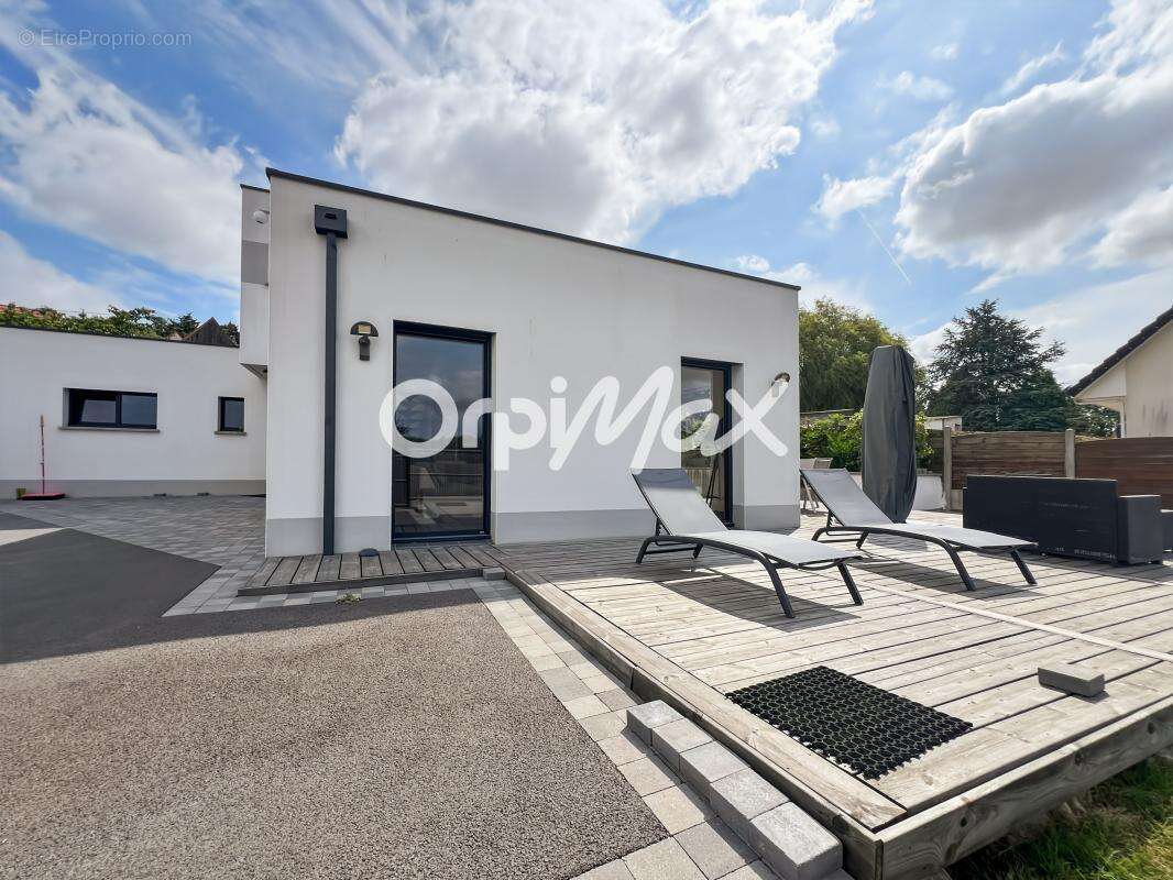 Maison À Vendre 176m2 - photo 16