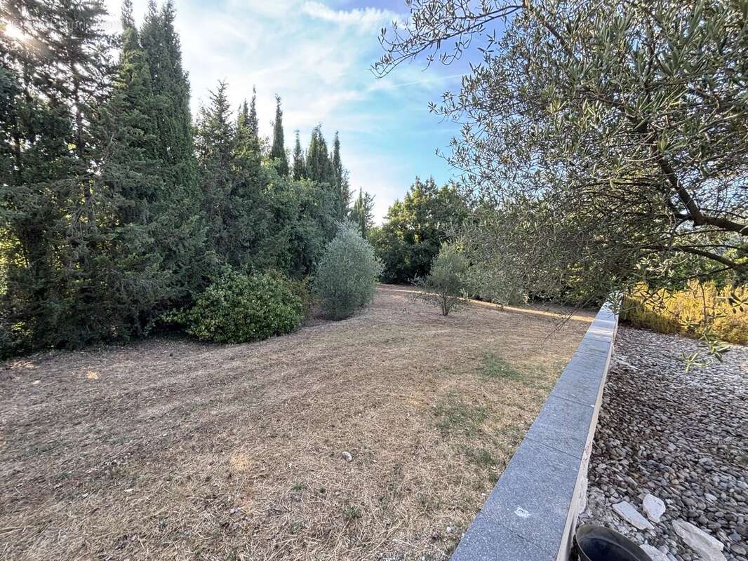 Maison à FIGANIERES