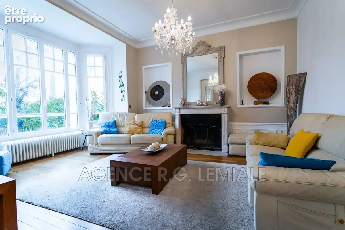 Maison 11 pièces 230 m² à vendre à Paris-14e (75014) - photo 2