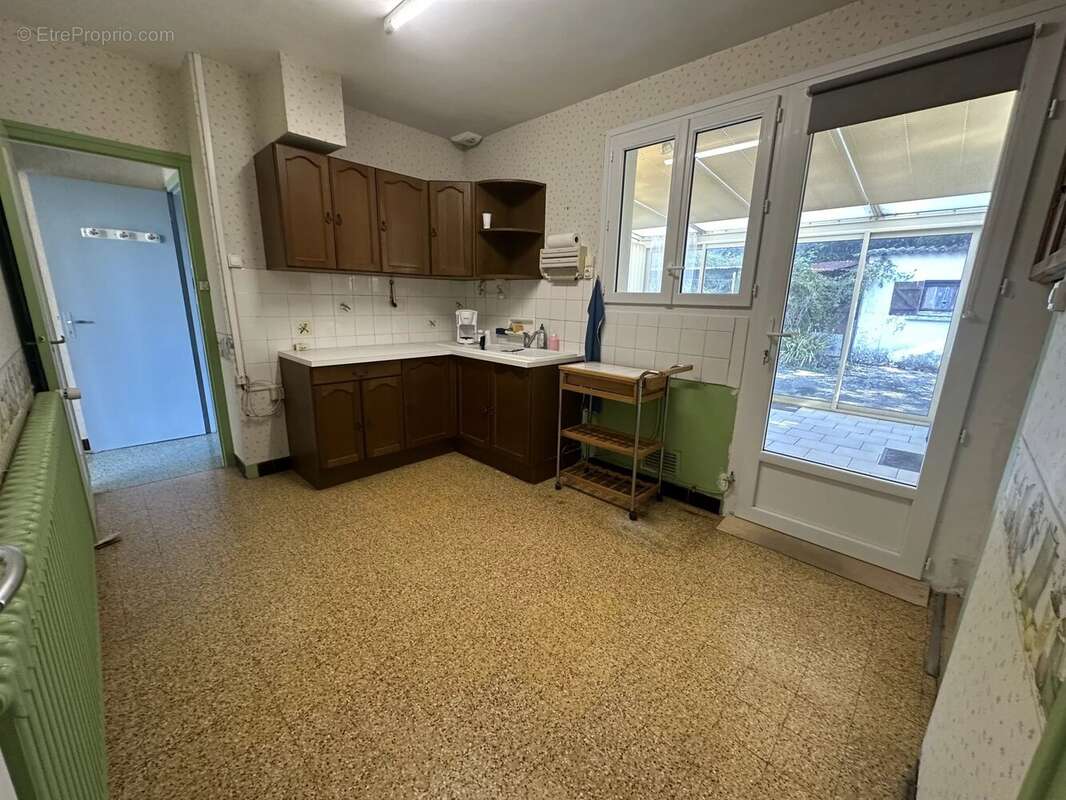 Pavillon sur sous-sol 5 pièces 75 m²,  piece de vie possible 40 m² - photo 8