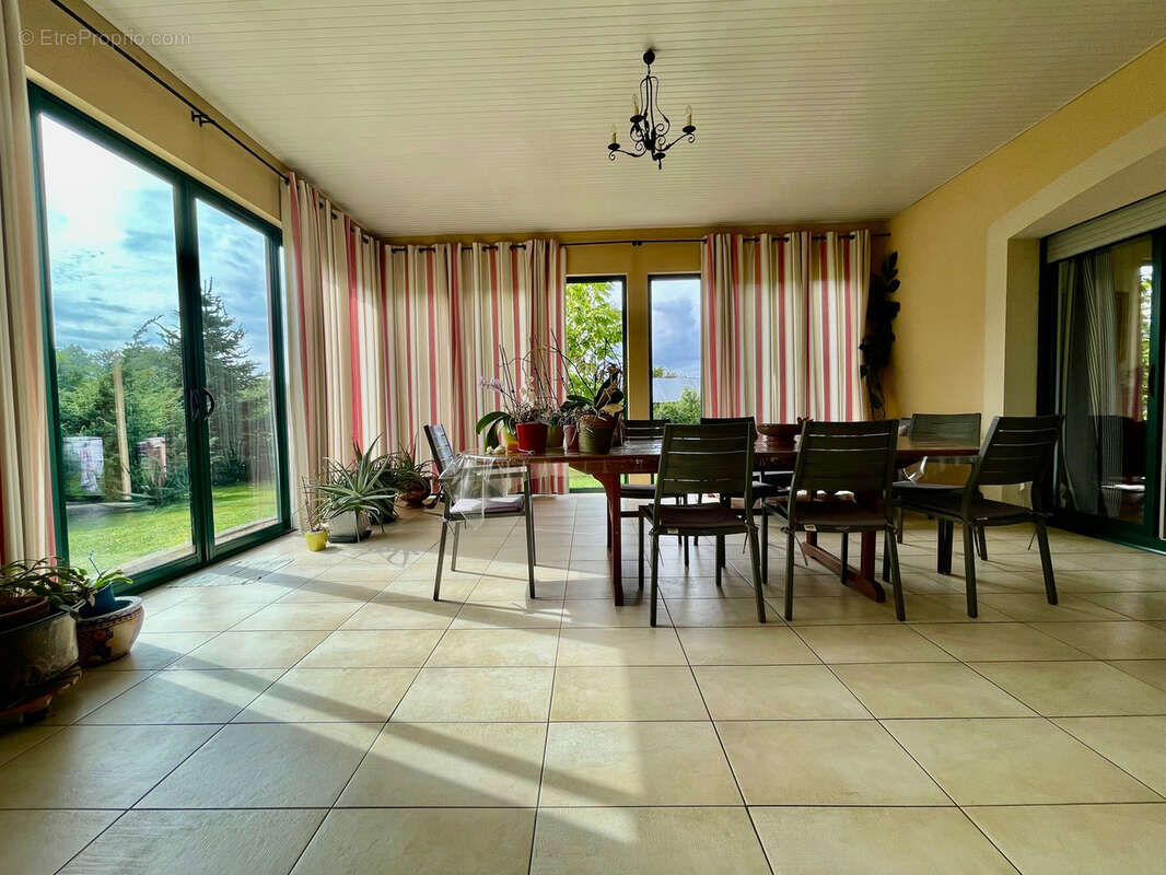 Maison à CHATEAU-GONTIER