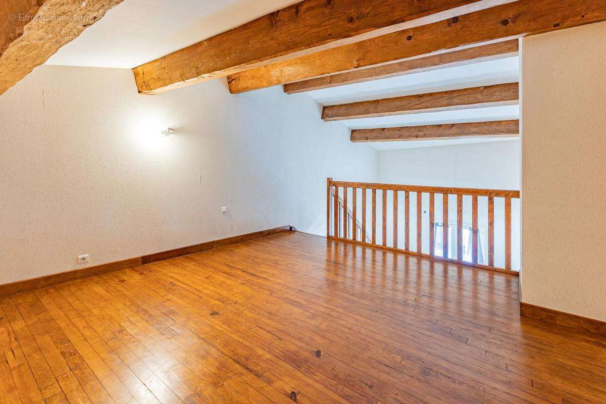 Maison à LEZIGNAN-CORBIERES