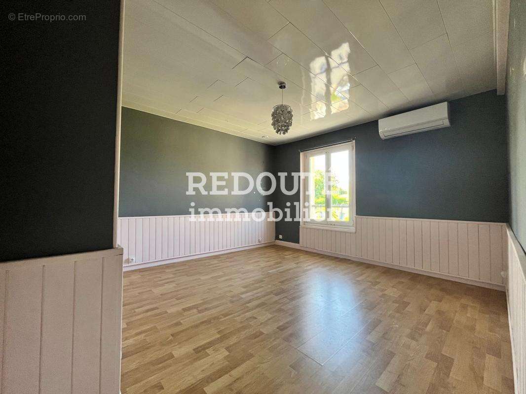 Maison à SAINT-JEAN-SUR-TOURBE