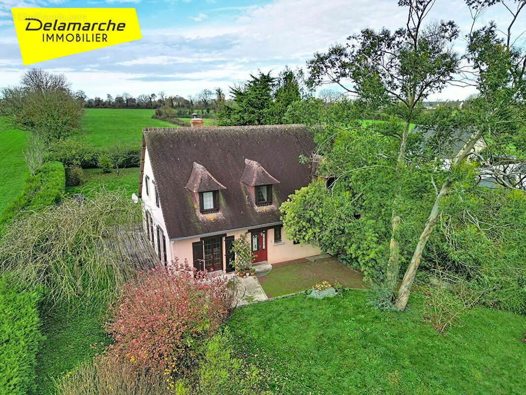 Maison à QUETTREVILLE-SUR-SIENNE