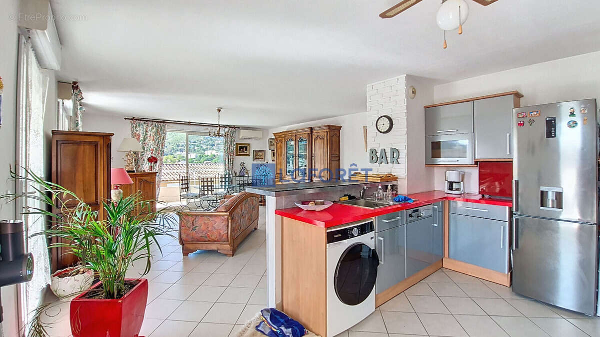 Appartement à MARSEILLE-11E