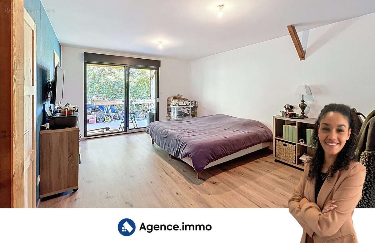 Maison à SAINT-BONNET-SUR-GIRONDE