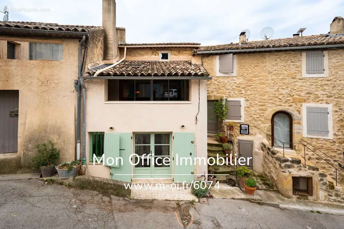 Référence : 6074-ANC. - Maison de village au centre de Lourmarin - photo 12