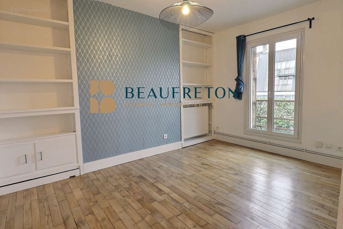 Appartement à CHARENTON-LE-PONT