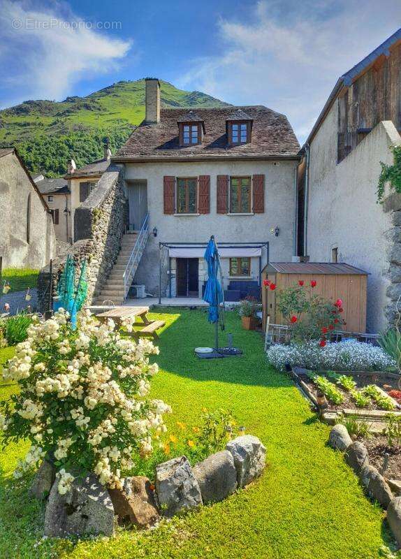 Maison à LARUNS
