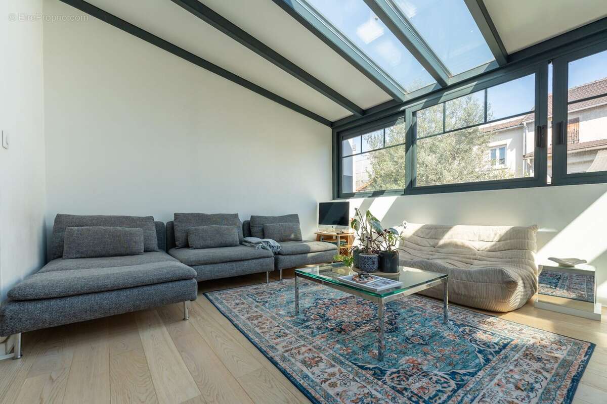 Maison à LA COURNEUVE