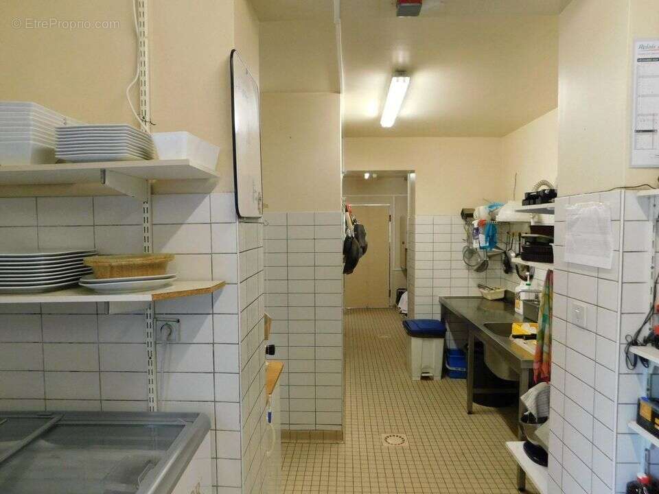 Commerce à CAZAUBON