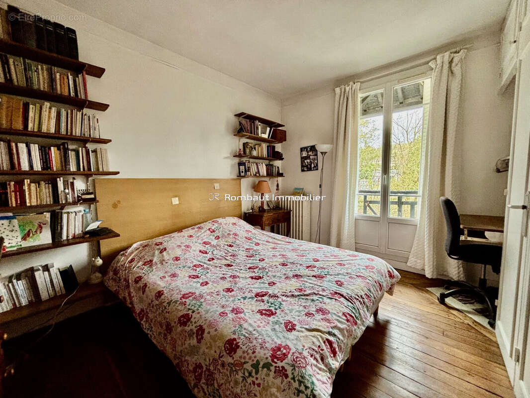 Maison à LA CELLE-SAINT-CLOUD