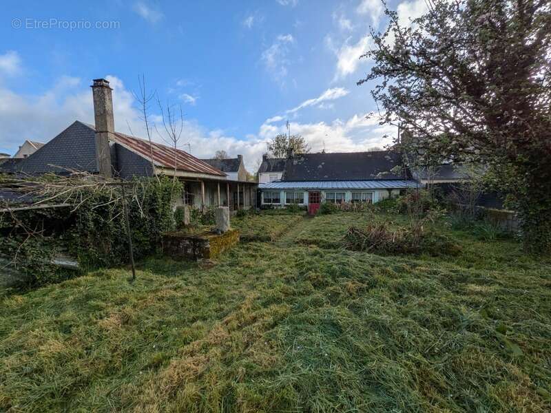 Plouray ensemble de 2 maisons de plain pied 110 m² garage attenant et dependance parcelle cloturee avec puits de 697m² - photo 16