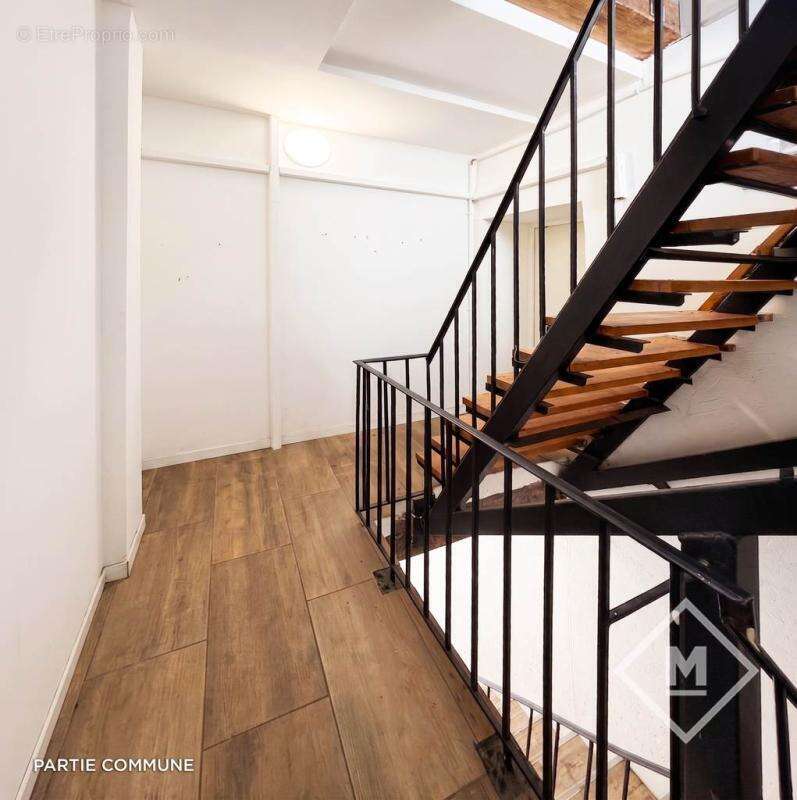 Appartement à MARSEILLE-3E
