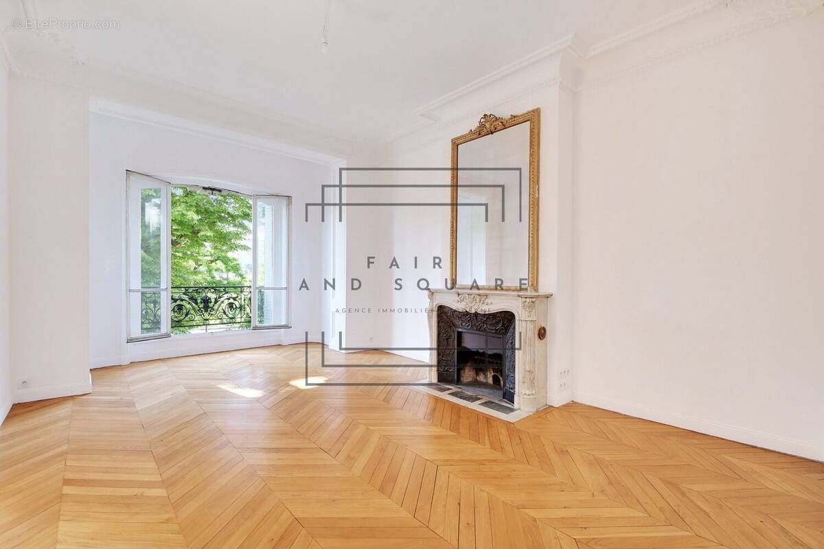 Appartement à NEUILLY-SUR-SEINE
