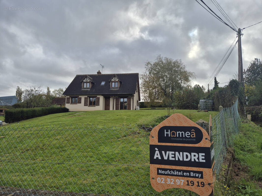 Maison à NEUFCHATEL-EN-BRAY