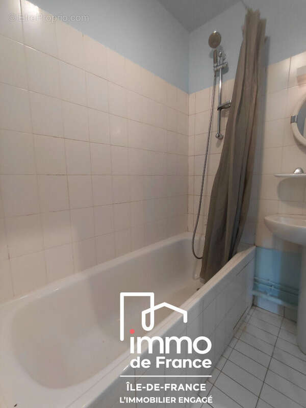 Studio - cergy - 114000  - dpe d - 25m²  - ideal investisseur - photo 3