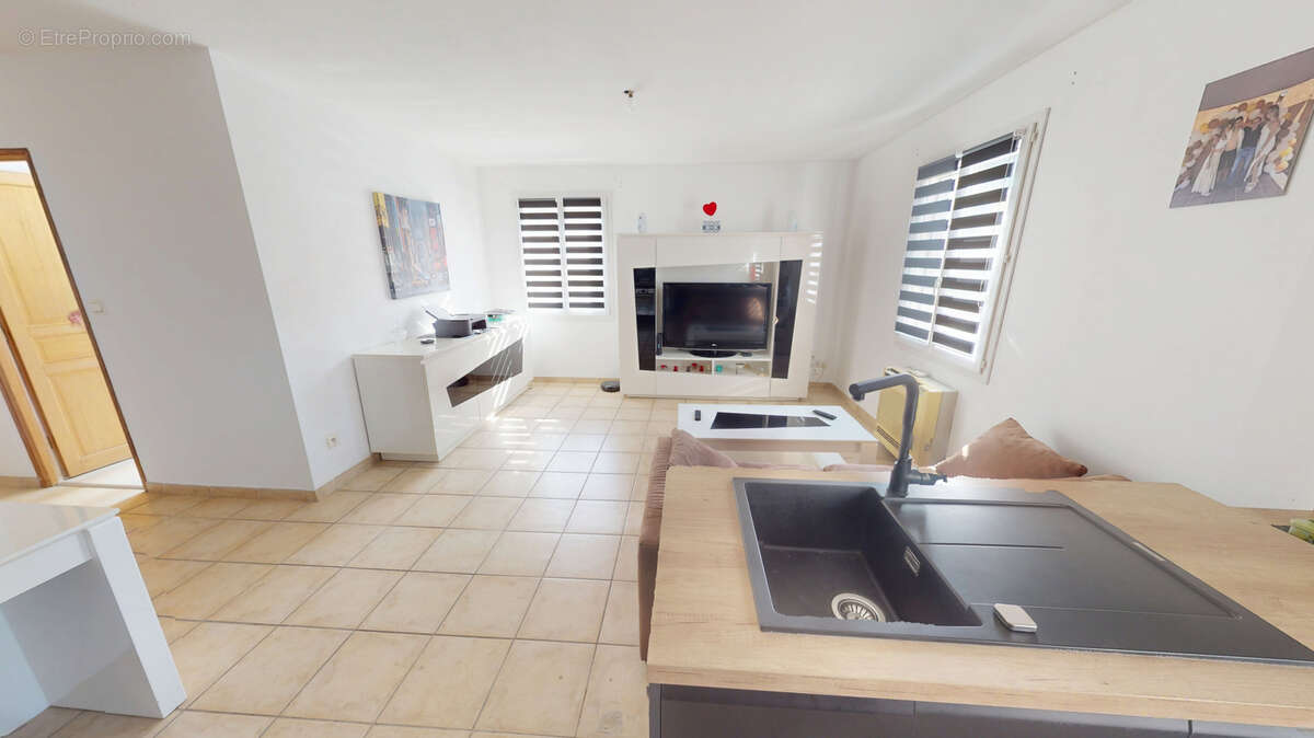 Appartement à LA PENNE-SUR-HUVEAUNE