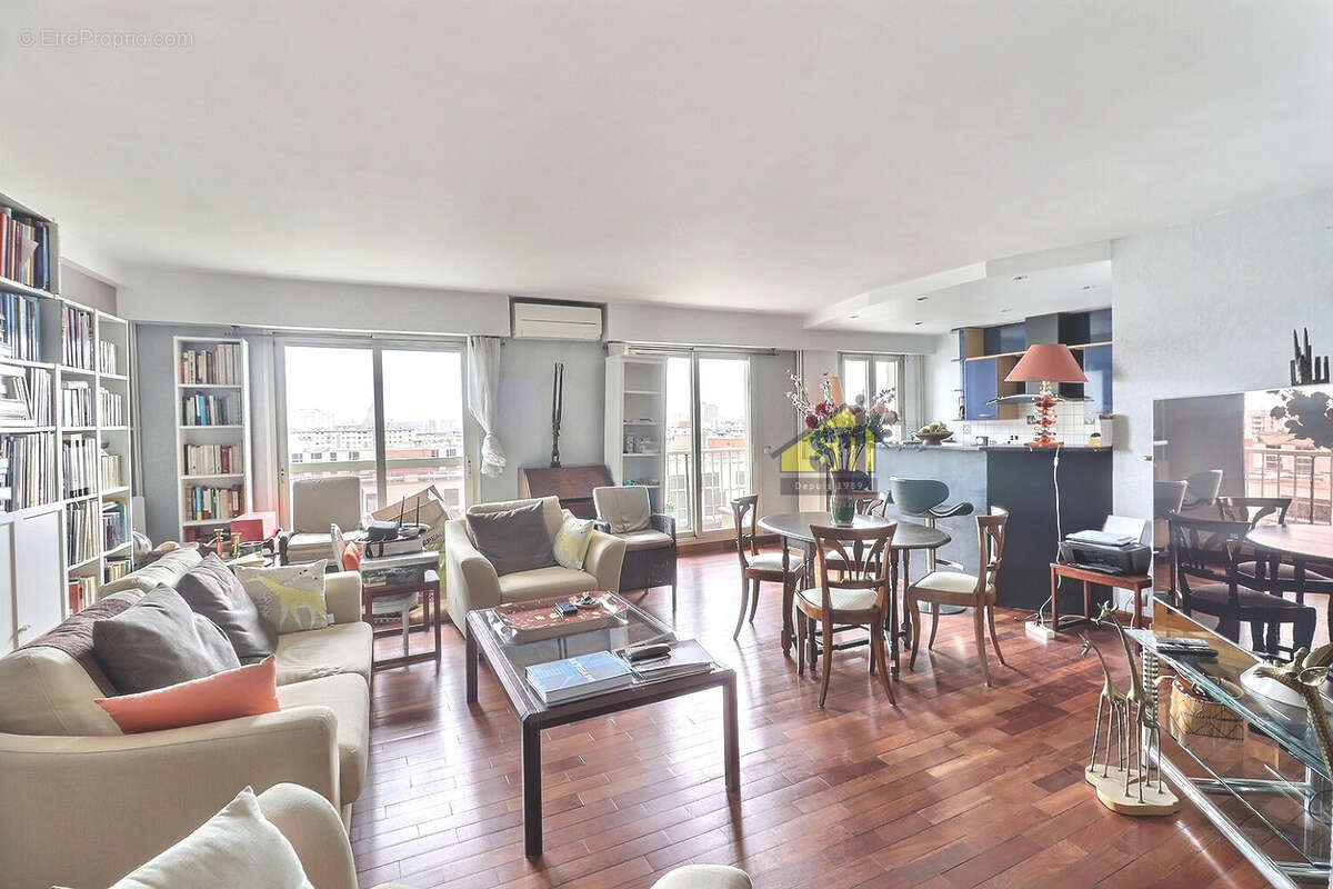 Appartement à PARIS-14E