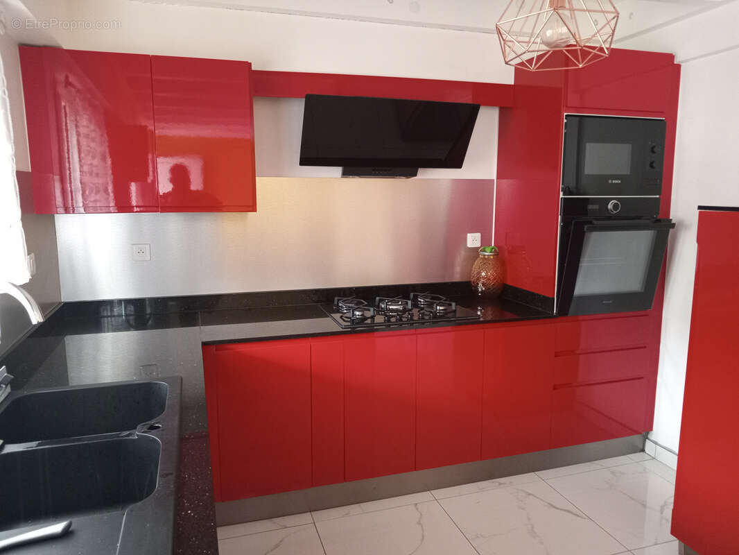 Maison à CAPESTERRE-BELLE-EAU