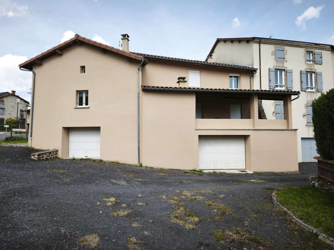 Maison de Bourg rénovée avec terrain - photo 6