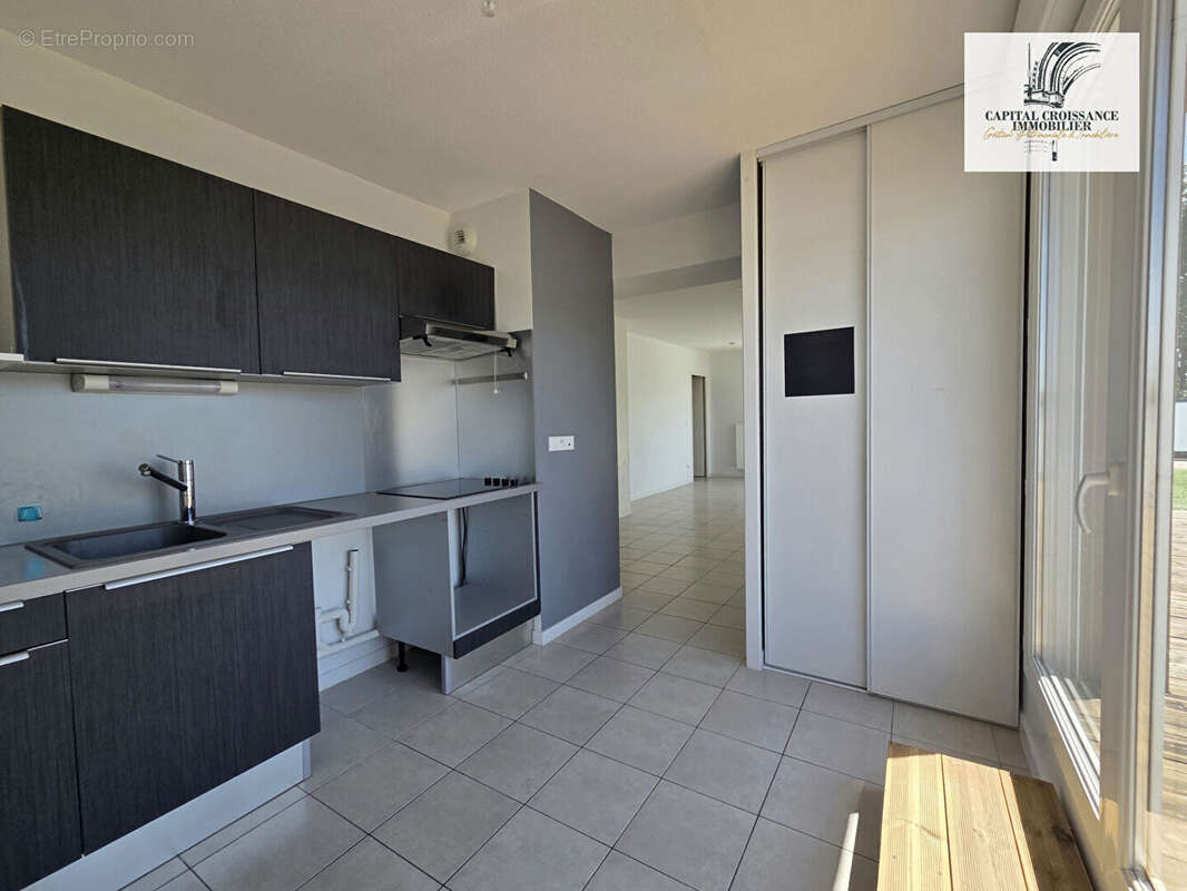 Appartement à VILLENAVE-D&#039;ORNON