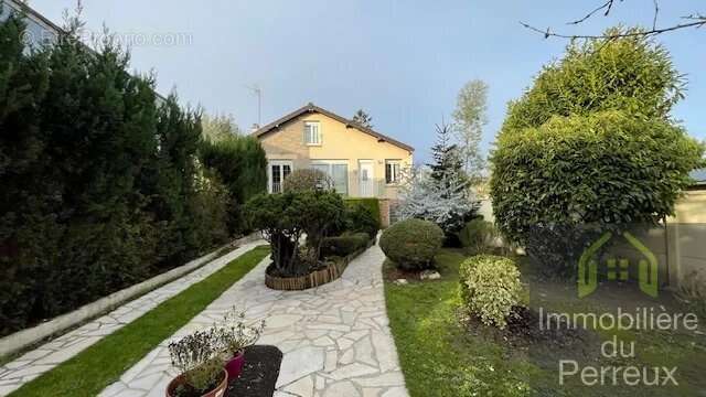 Maison à LE PERREUX-SUR-MARNE