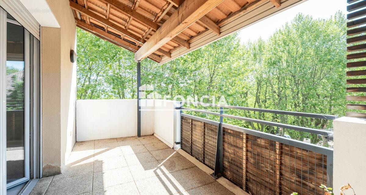 Appartement à MEYREUIL