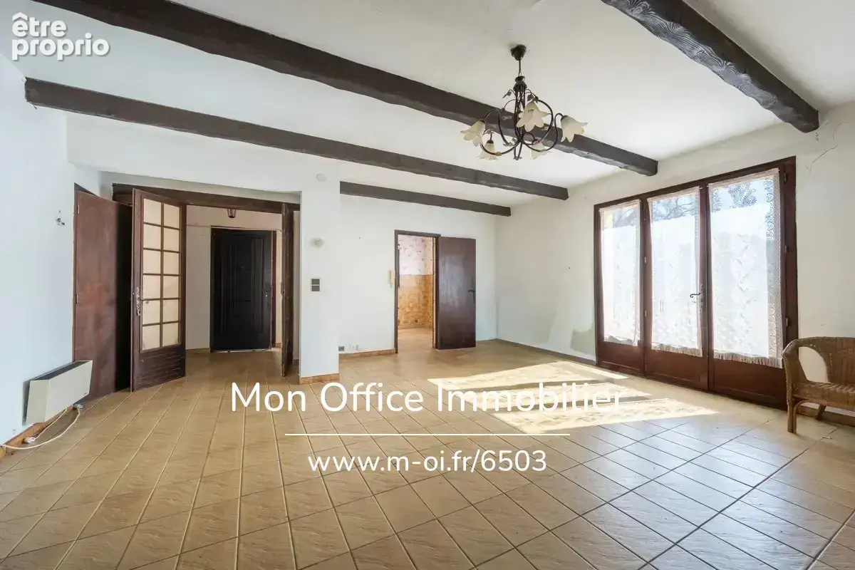 Référence : 6503-JDO. - Éguilles – Propriété à réinventer sur 2 500 m² de terrain avec piscine ! - photo 4
