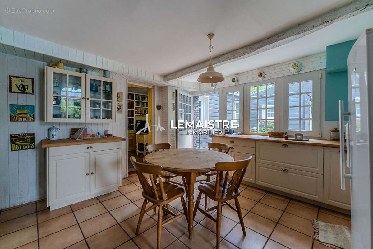 Maison à vendre - Le Havre Sanvic - 180 m² - 4 chambres - Piscine - Studio indépendant - photo 3
