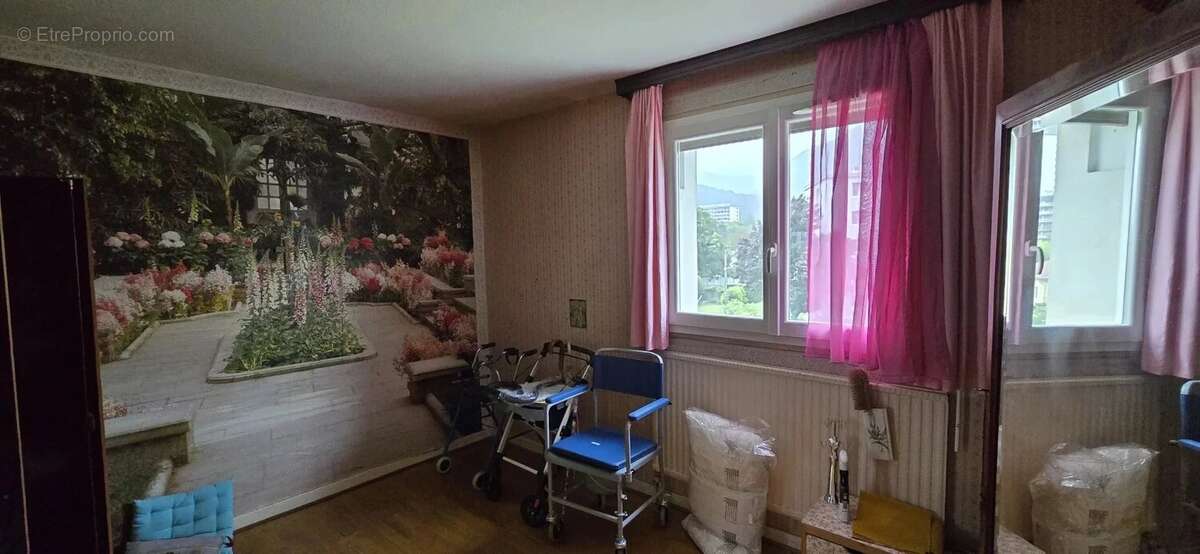 Appartement à SAINT-EGREVE