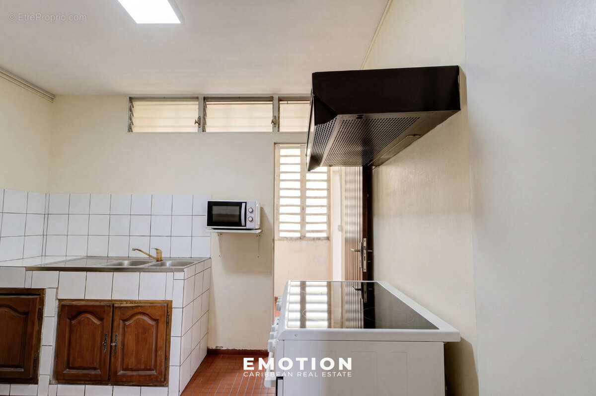 Appartement à POINTE-A-PITRE