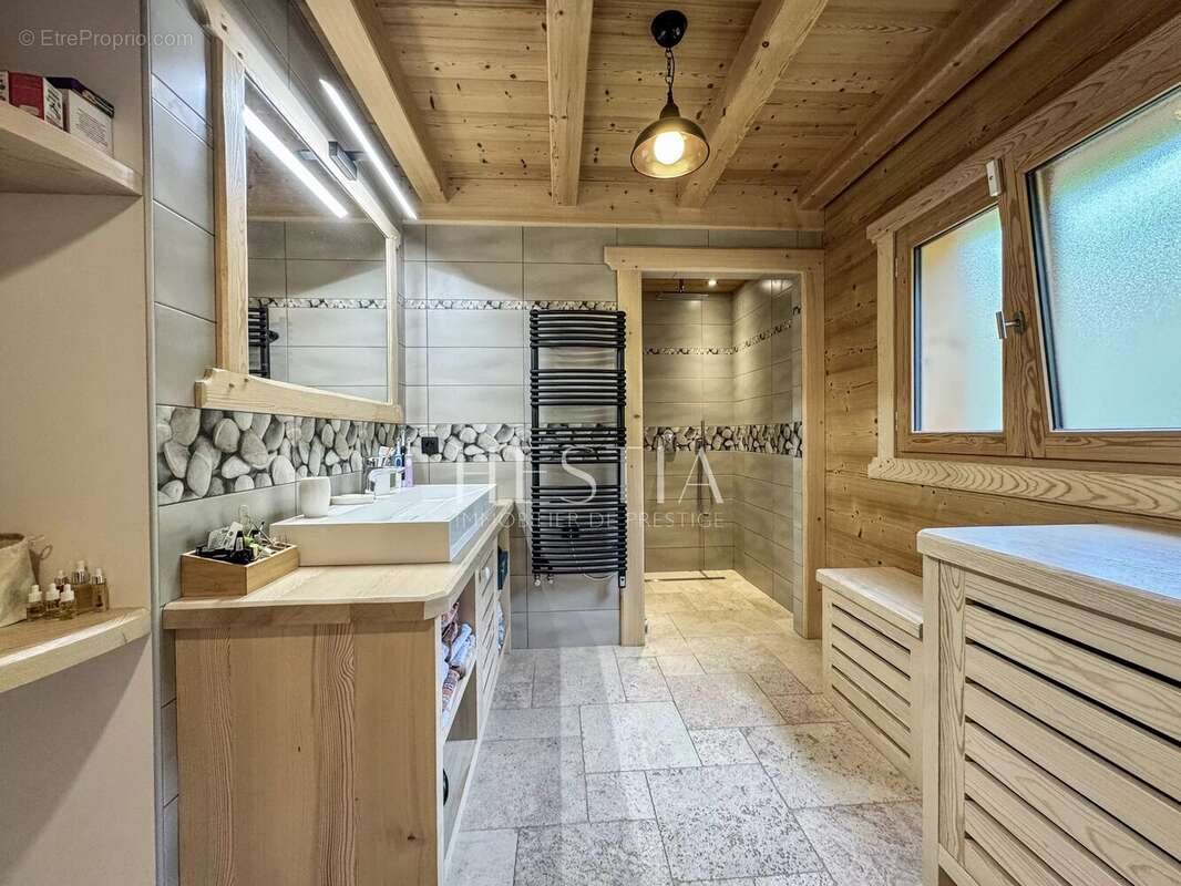 Maison à SAINT-NICOLAS-LA-CHAPELLE