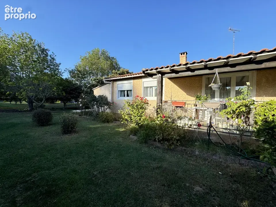 MAISON T4 de 107 M2 avec un double garage de 45 M2 et 4711 M2 de jardin - photo 1