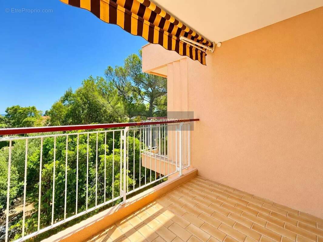 Appartement à FREJUS