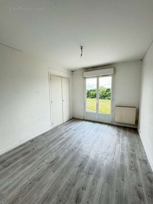 Appartement à SAINTES