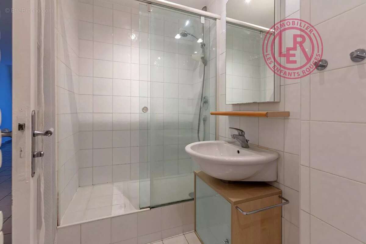Appartement à PARIS-3E