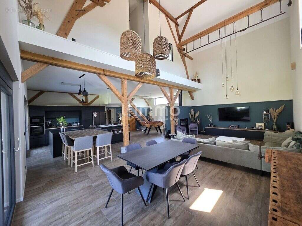 L'esprit loft, le charme de l'ancien, une propriété hors du comm - photo 3