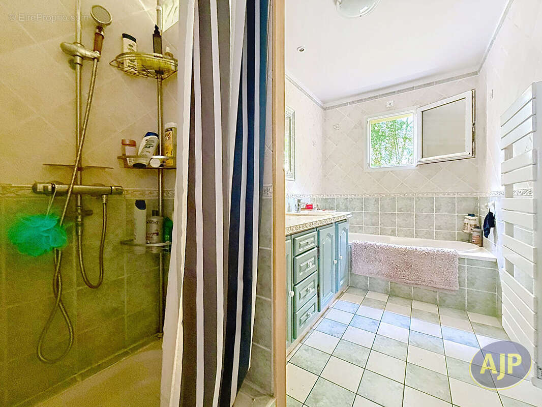Maison Port Saint Pere 6 pièce(s) 130 m2 - photo 6
