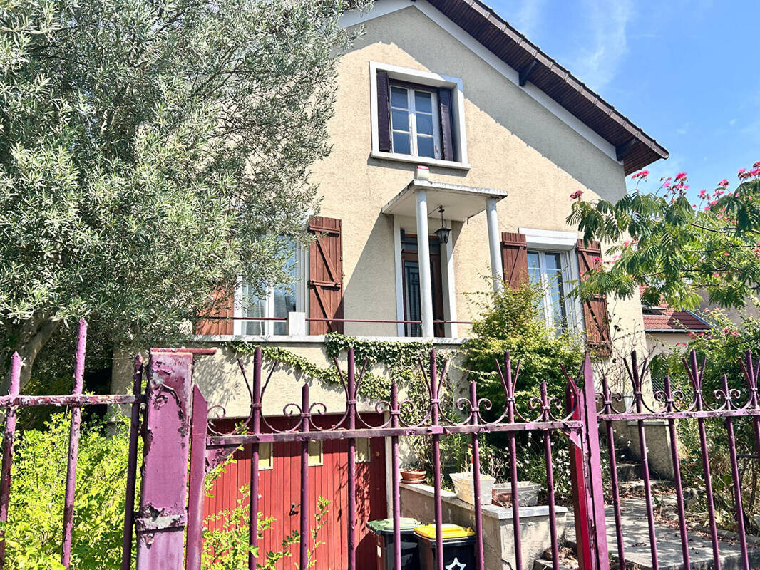Maison à LE BLANC-MESNIL