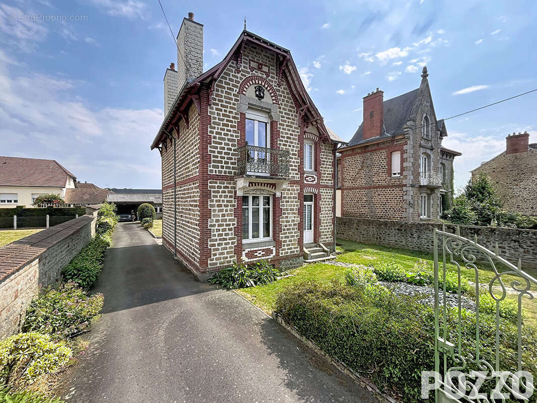 A vendre, maison bourgeoise de 3 pieces à vire normandie (14500) - photo 2