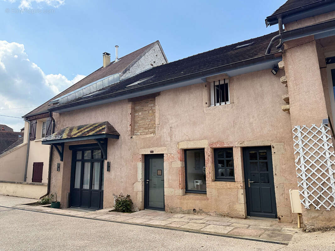 Appartement à SAMPANS