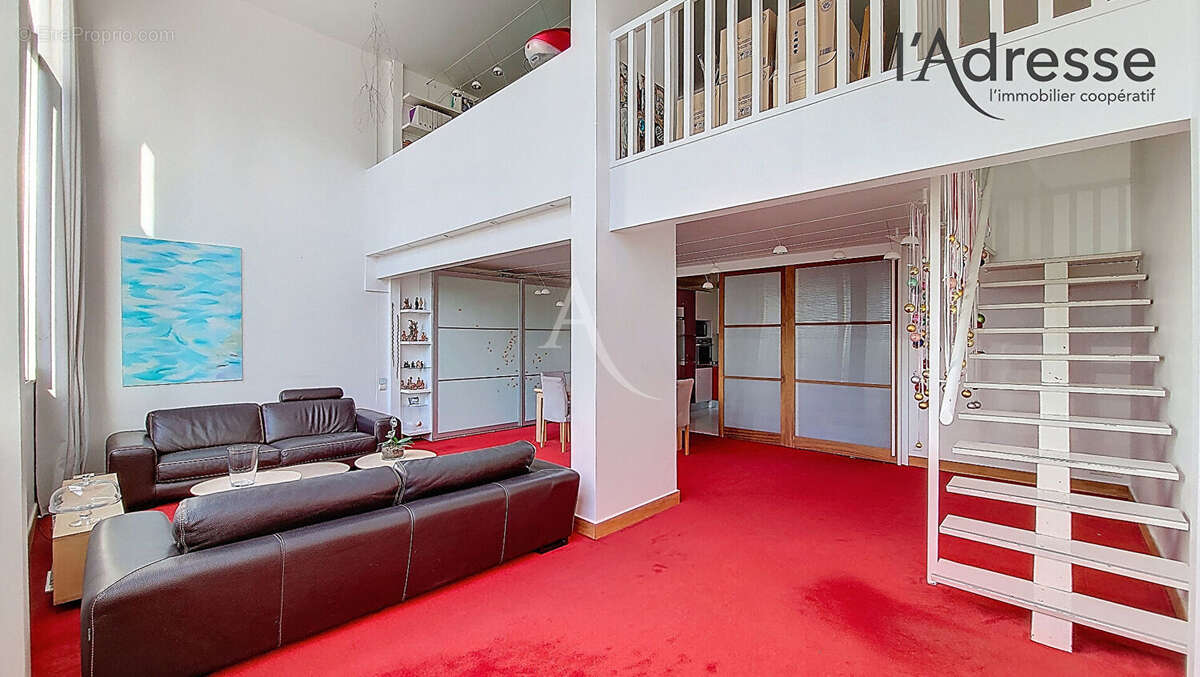 Appartement à COURBEVOIE