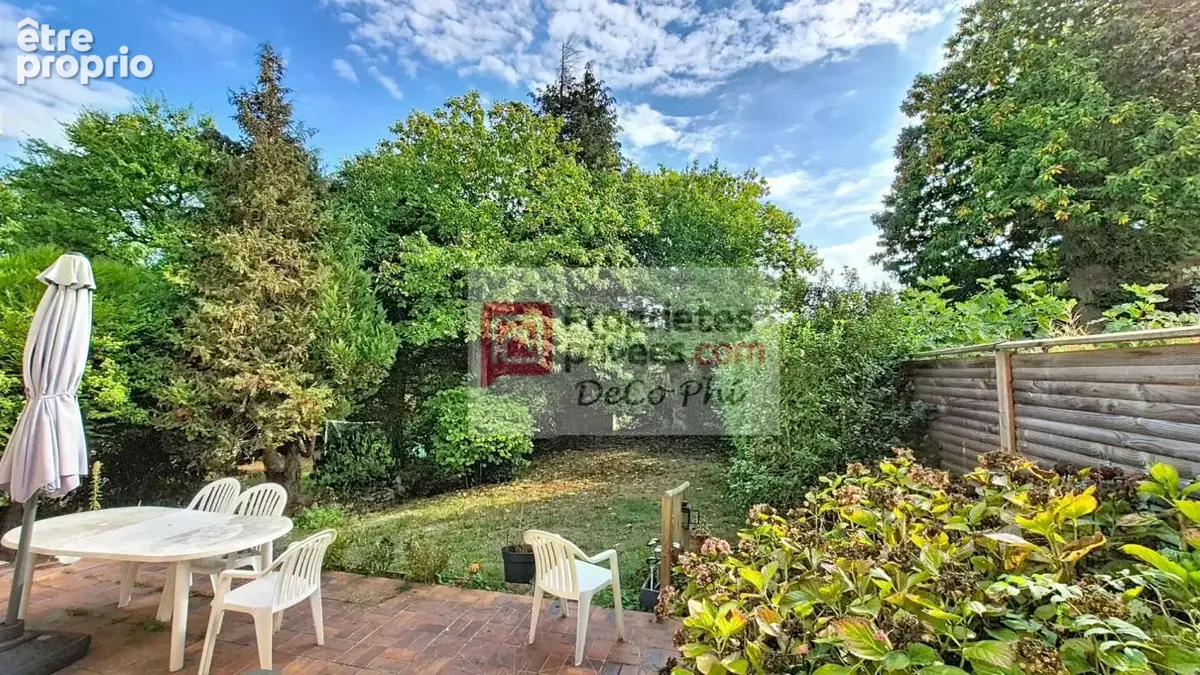 Maison  Terrasse  Jardin  5 pièces  121 m2   La Celle Saint Cloud  Châtaigneraie - photo 3