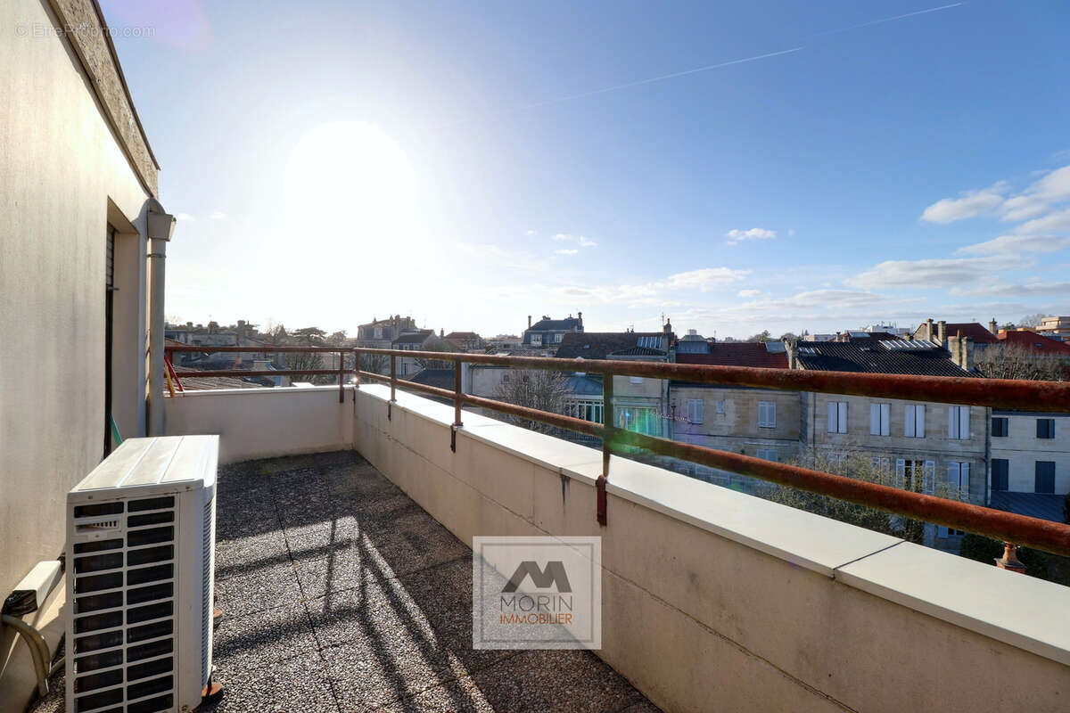 Appartement à BORDEAUX
