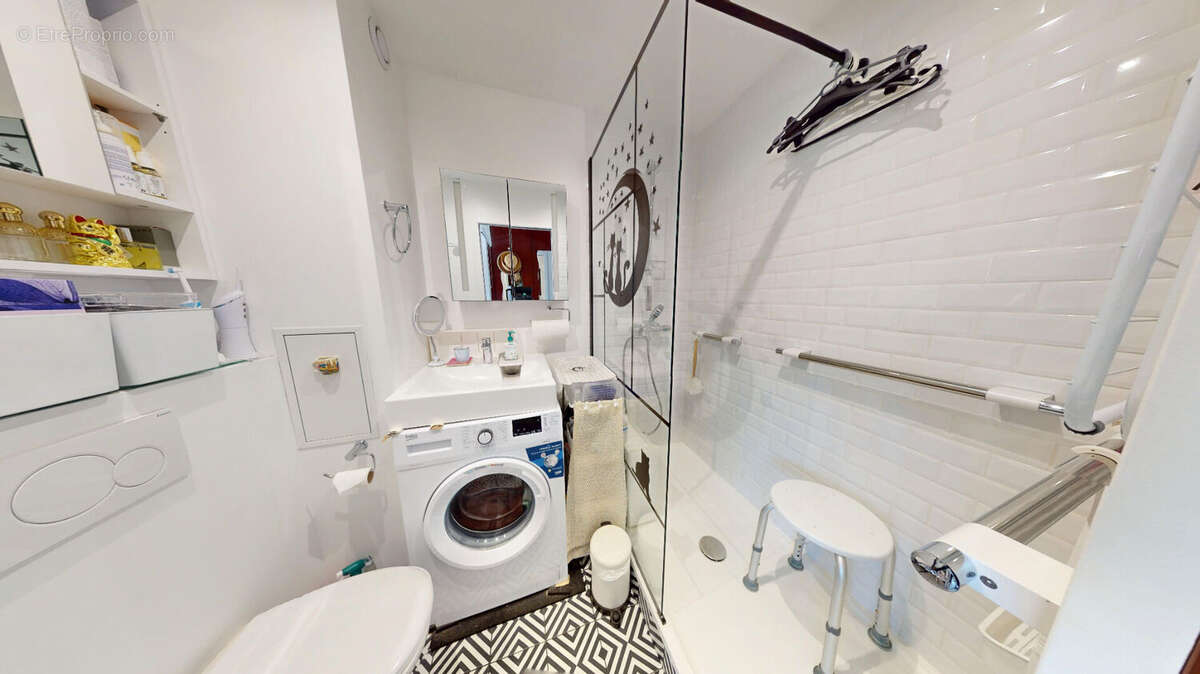 Appartement à PARIS-19E